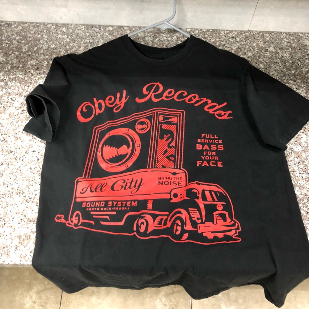 Obey shirt